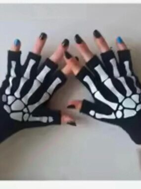 Uni-sex Fingerless Skeleton Print Gloves - Black/White